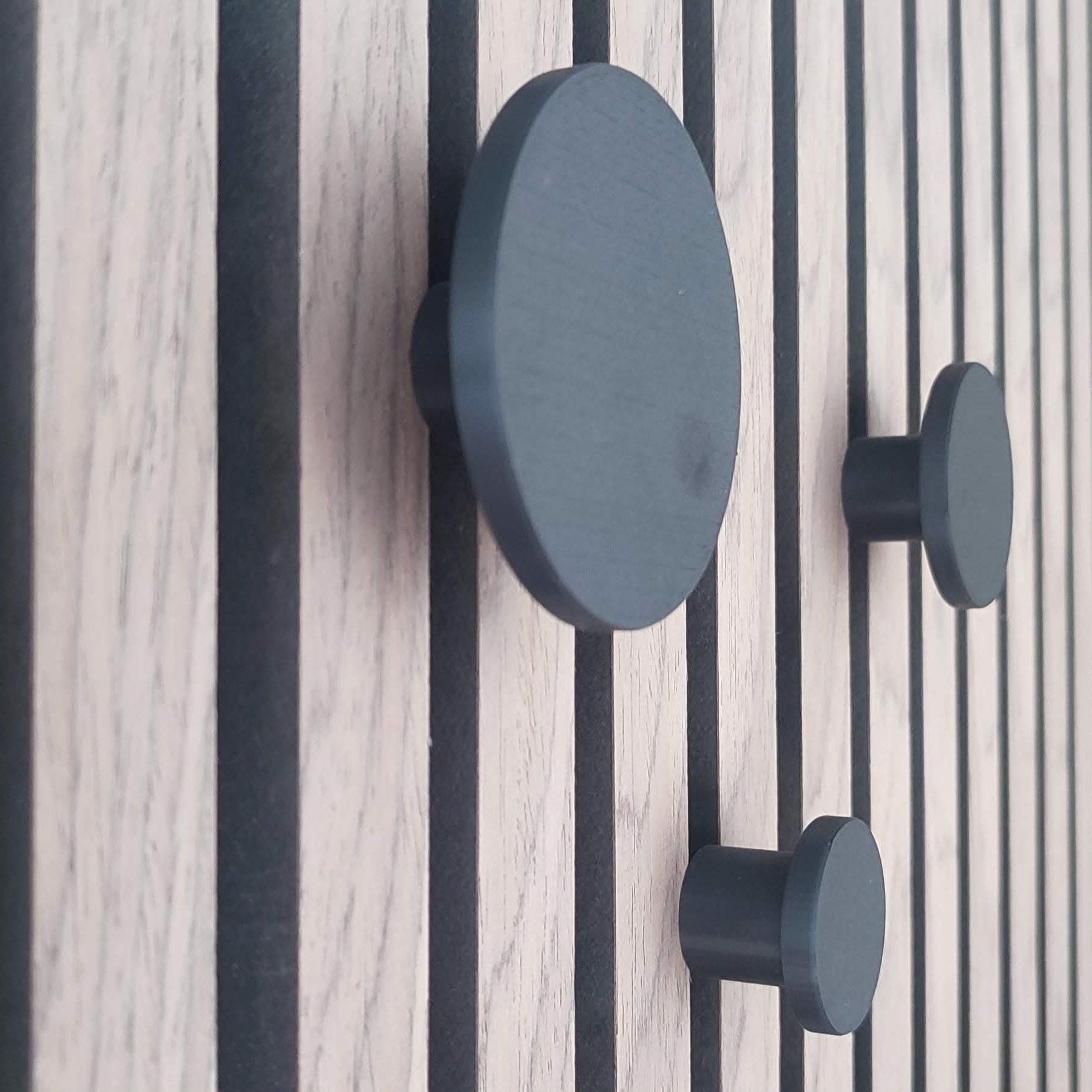 Disc Luna– set od 3 kuka za akustične panele